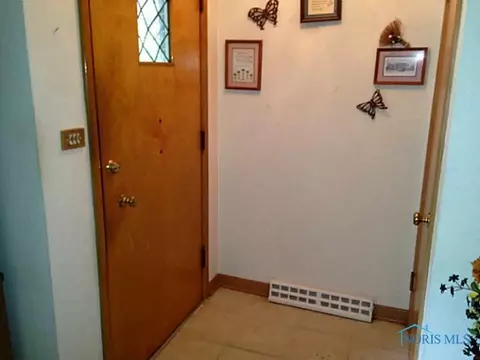 2821 Wanamaker Dr, Toledo, OH 43613 photo 3