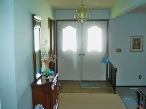 3126 Springtime, Oregon, OH 43616 photo 2