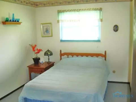 3126 Springtime, Oregon, OH 43616 photo 9