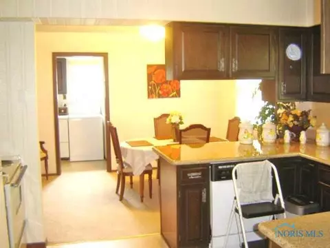 3126 Springtime, Oregon, OH 43616 photo 12