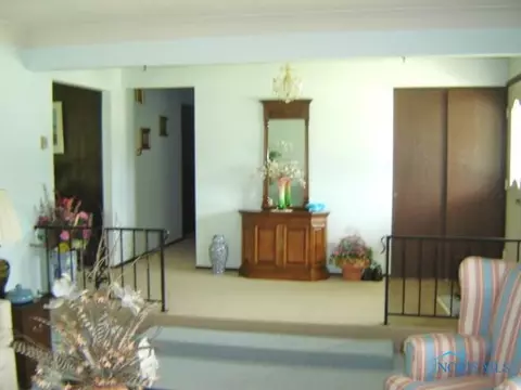 3126 Springtime, Oregon, OH 43616 photo 4