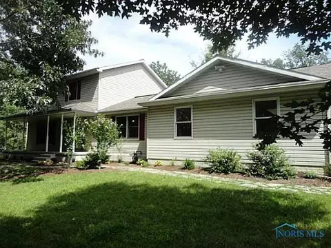 3675 Eber Rd, Monclova, OH 43542 photo 2