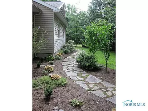 3675 Eber Rd, Monclova, OH 43542 photo 17