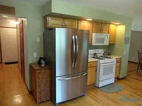3675 Eber Rd, Monclova, OH 43542 photo 6
