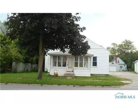 611 S Main St, Bryan, OH 43506 photo 1