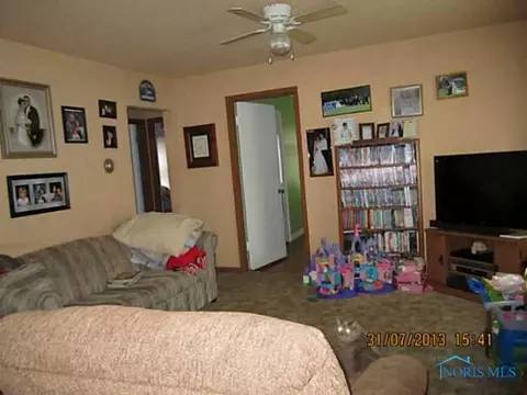 216 E Hamilton St, Bryan, OH 43506 photo 8