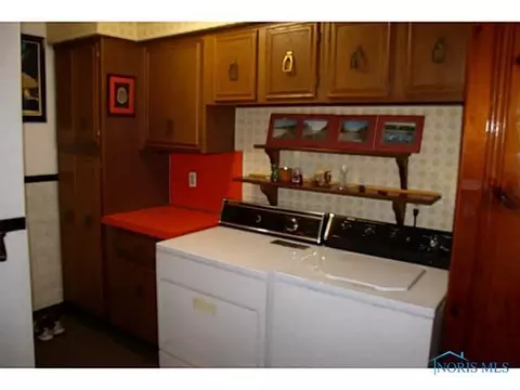 5844 Willacker Rd, Oregon, OH 43616 photo 12