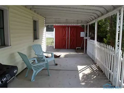 5844 Willacker Rd, Oregon, OH 43616 photo 13