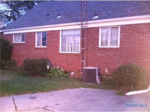 2844 Wanamaker Dr, Toledo, OH 43613 photo 5