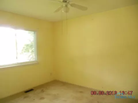 15 Bloomfield Ave, Toledo, OH 43607 photo 2