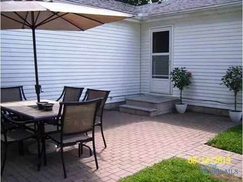 112 Perry St, Haskins, OH 43525 photo 15