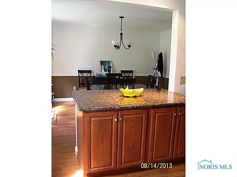 112 Perry St, Haskins, OH 43525 photo 8