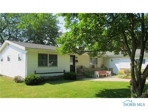 303 N N Smt, Edon, OH 43518 photo 2