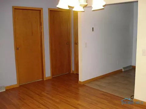 875 E Graceway Dr, Napoleon, OH 43545 photo 8