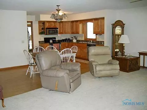 187 Bittersweet Dr, Paulding, OH 45879 photo 4