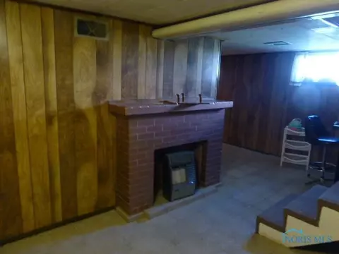 642 Evesham Ave, Toledo, OH 43607 photo 8