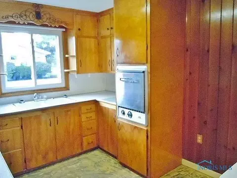 407 W 4th, Genoa, OH 43430 photo 10