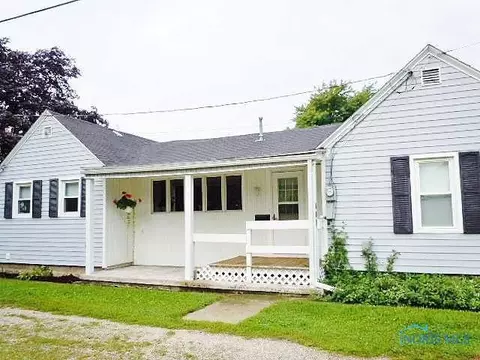 407 W 4th, Genoa, OH 43430 photo 2