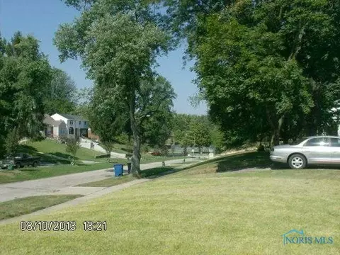 910 Continental, Toledo, OH 43607 photo 2
