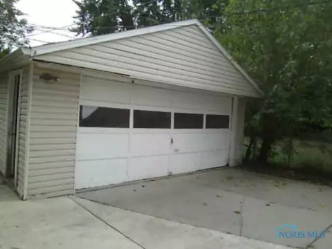 733 Ranch Dr, Toledo, OH 43607 photo 9