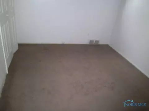 733 Ranch Dr, Toledo, OH 43607 photo 4