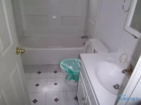 733 Ranch Dr, Toledo, OH 43607 photo 5