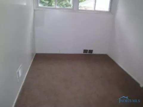 733 Ranch Dr, Toledo, OH 43607 photo 7