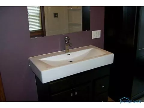 153 E Forest St, Clyde, OH 43410 photo 9