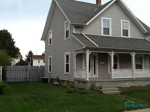 153 E Forest St, Clyde, OH 43410 photo 2