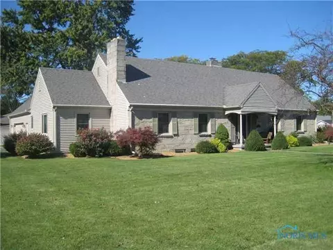 924 Mayer St, Bryan, OH 43506 photo 1