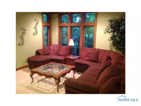 108 Flory Ln, Archbold, OH 43502 photo 5