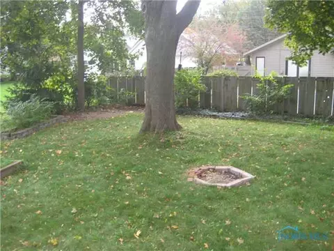 1107 Willmore Cir, Bryan, OH 43506 photo 3