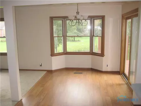 1107 Willmore Cir, Bryan, OH 43506 photo 5