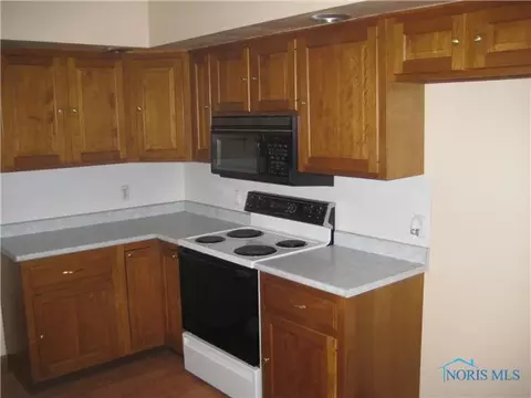 1107 Willmore Cir, Bryan, OH 43506 photo 7