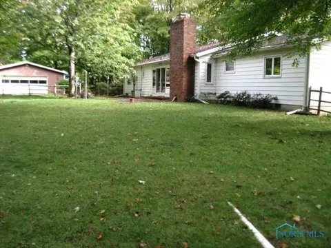 111 Sylvan Ct, Bryan, OH 43506 photo 3