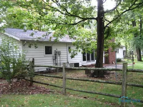111 Sylvan Ct, Bryan, OH 43506 photo 2