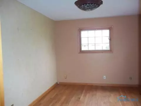 336 E Lima Ave, Ada, OH 45810 photo 6