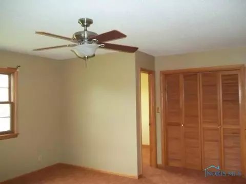 336 E Lima Ave, Ada, OH 45810 photo 9