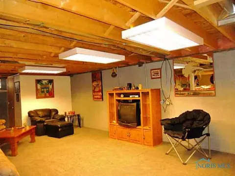 9105 Reynolds Rd, Wayne, OH 43466 photo 16