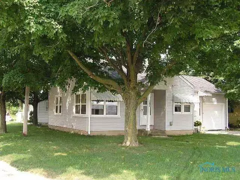 811 N Main St, Bryan, OH 43506 photo 1