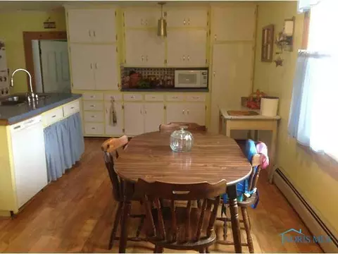 4246 Defiance Pike, Wayne, OH 43466 photo 5