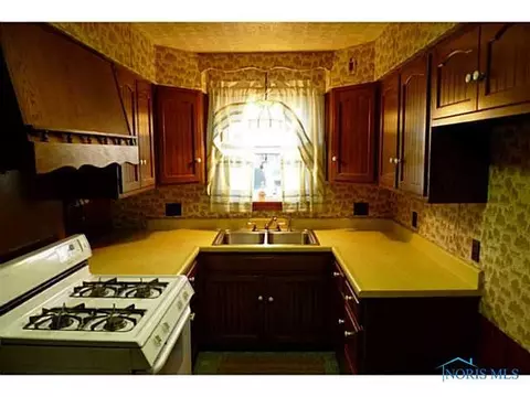 221 Emerald Rd, Paulding, OH 45879 photo 4