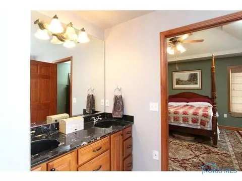 28331 Luckey Rd, Walbridge, OH 43465 photo 9