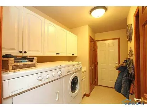 28331 Luckey Rd, Walbridge, OH 43465 photo 12