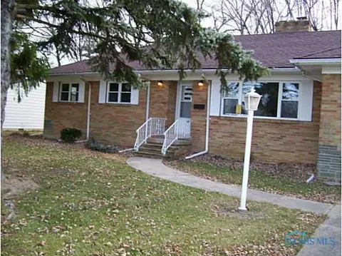 314 E Perry, Walbridge, OH 43465 photo 1