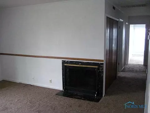 207 John St, Bryan, OH 43506 photo 2