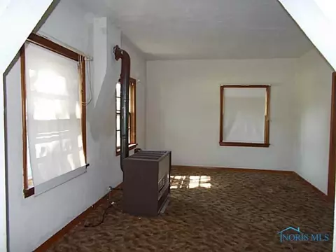 221 Cherry St, Holgate, OH 43527 photo 6