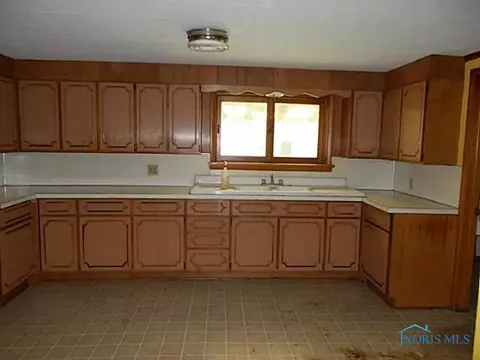 221 Cherry St, Holgate, OH 43527 photo 10
