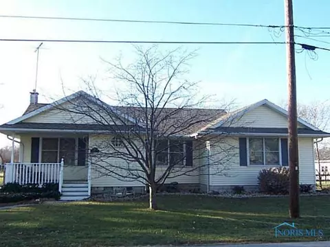 227 Maple St, Luckey, OH 43443 photo 1