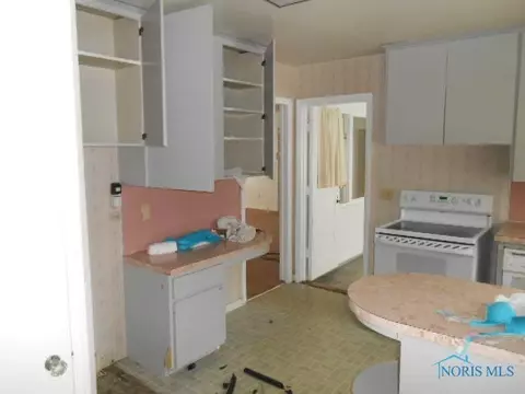 4349 Dorr St, Toledo, OH 43607 photo 8